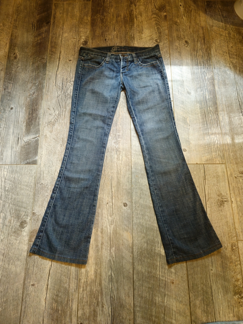 Frankie B. Medium Wash Boot Cut Jeans Size 6
